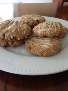 maple-glazed breakfast cookies with dried cranberries and pepitas (nut and peanut free)