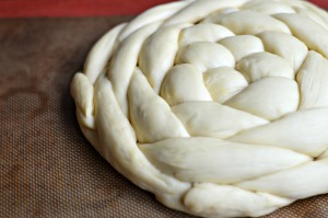 braided round challah