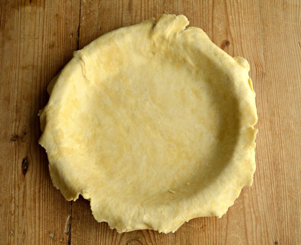 how to roll pie crust