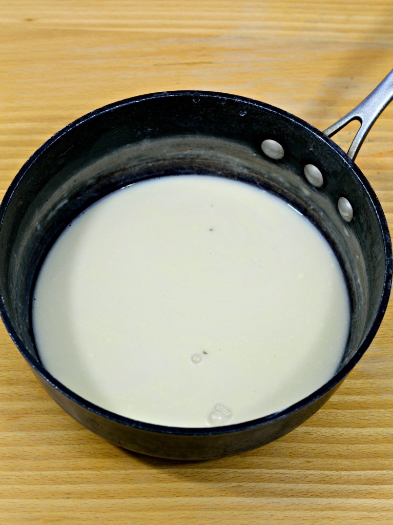 how to make a white sauce