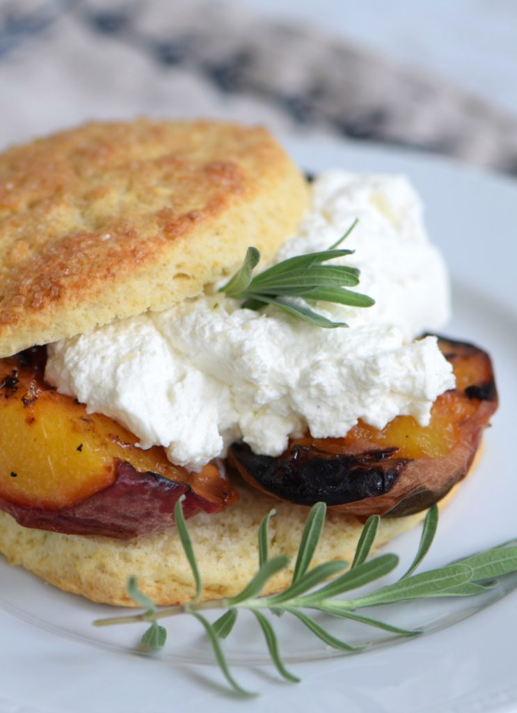 shortcake with peaches