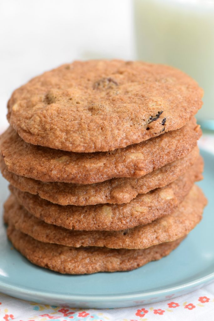 chocolate chip oatmeal cookies