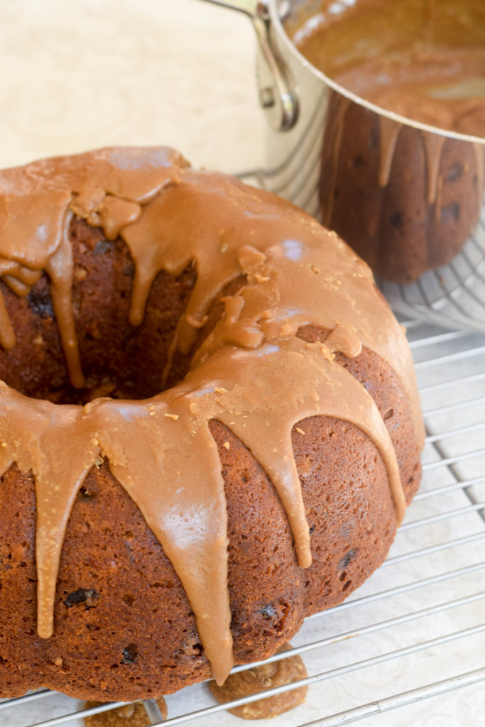 applesauce cake brown sugar frosting