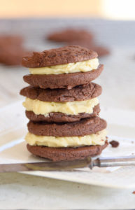 chocolate sandwich cookie