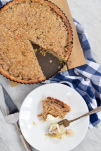 pear tart with streusel topping