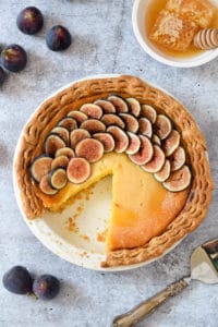 honey custard pie with figs